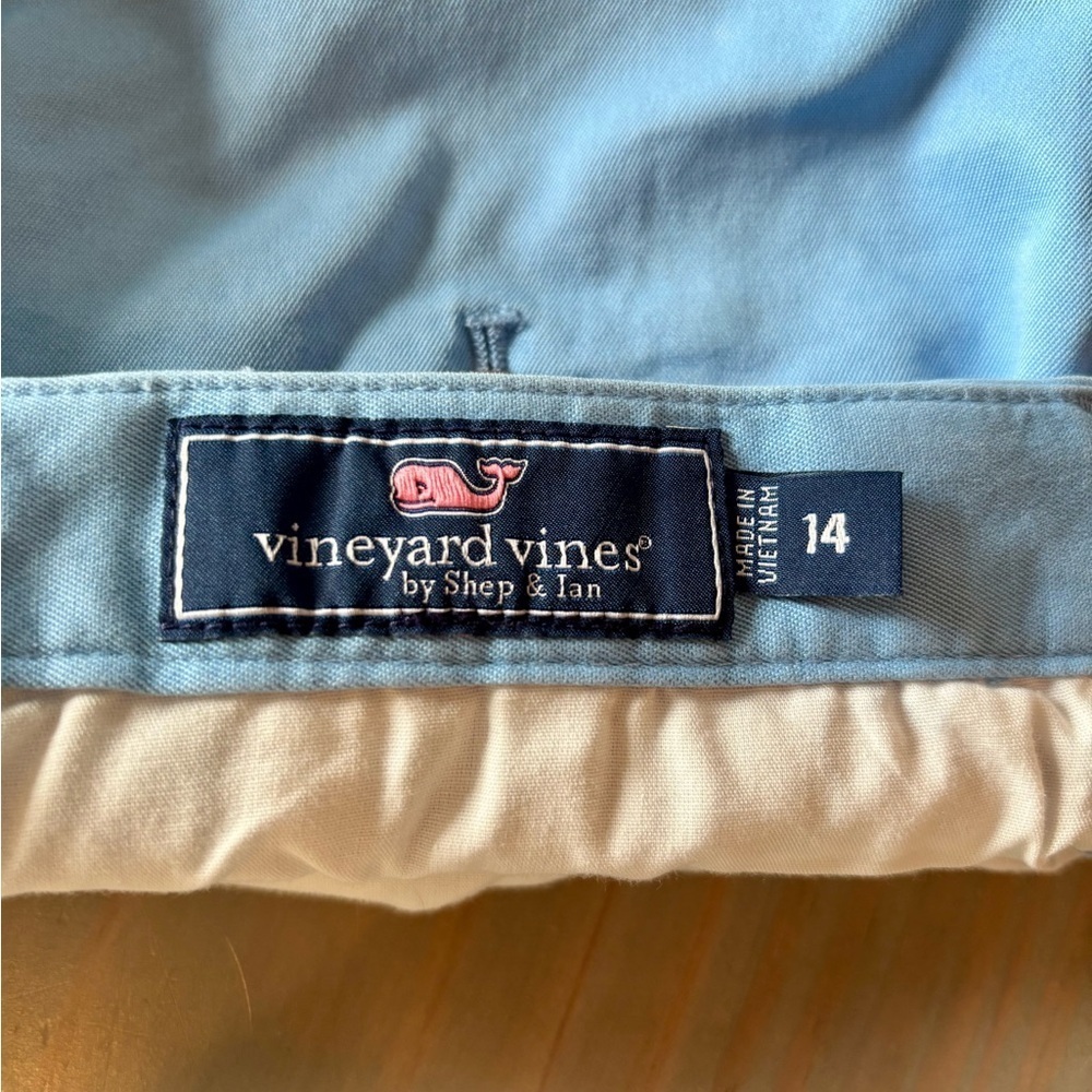 Vineyard vines, boys 9 inch breaker short in Jake blue size 14 - Picture 5 of 6